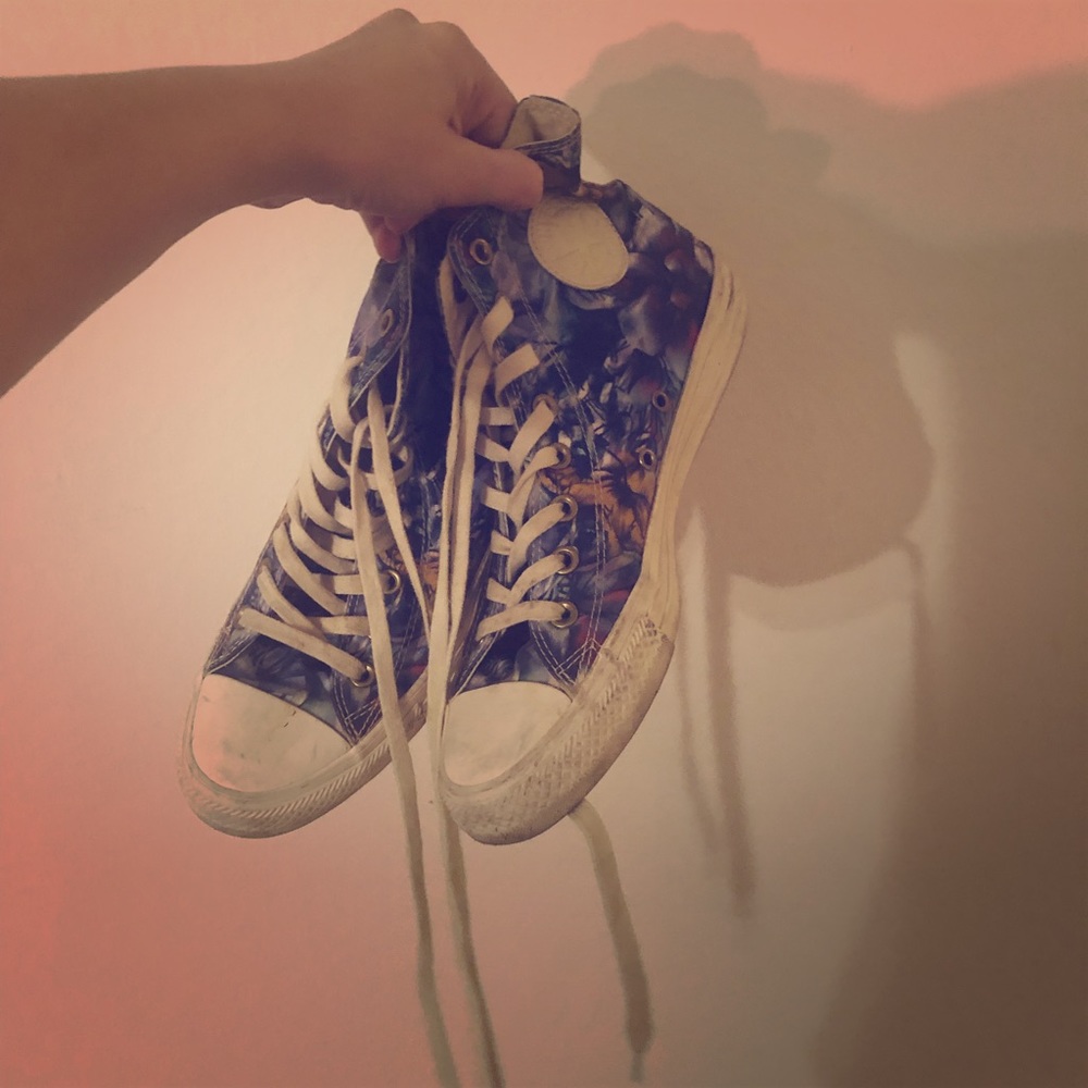 Floral Converse